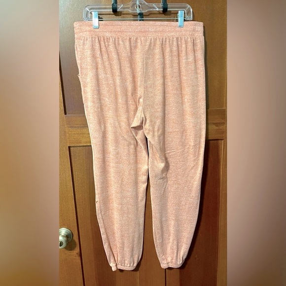 Sonoma Joggers - Picture 2 of 11